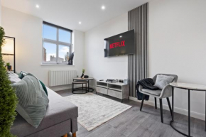 City Centre Luxury Apartment , Sofa Bed, WIFI, Netflix, Urban Retreat